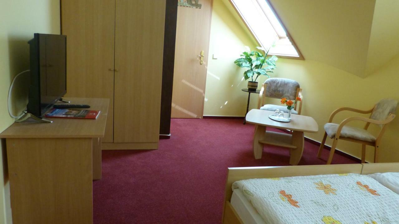 Pension Johannistal Sebnitz Buitenkant foto